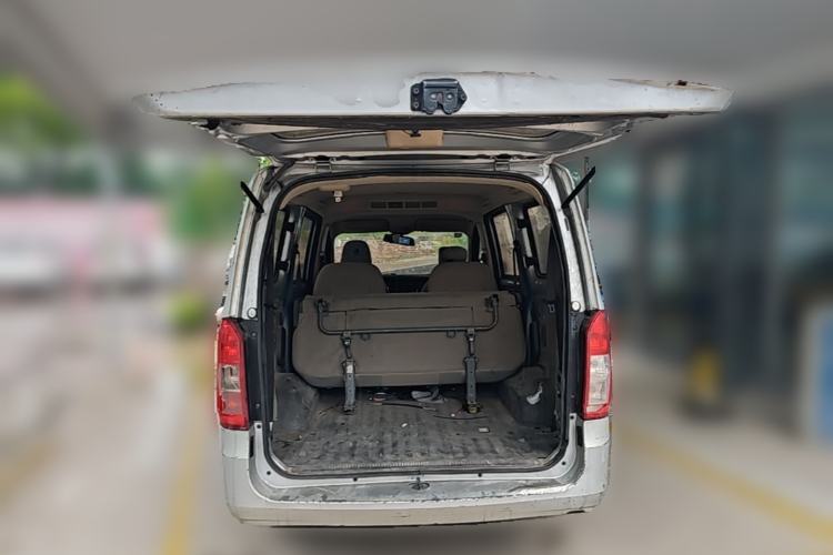 Used Wuling Rongguang V 2018 1.5L Standard Version Trunk