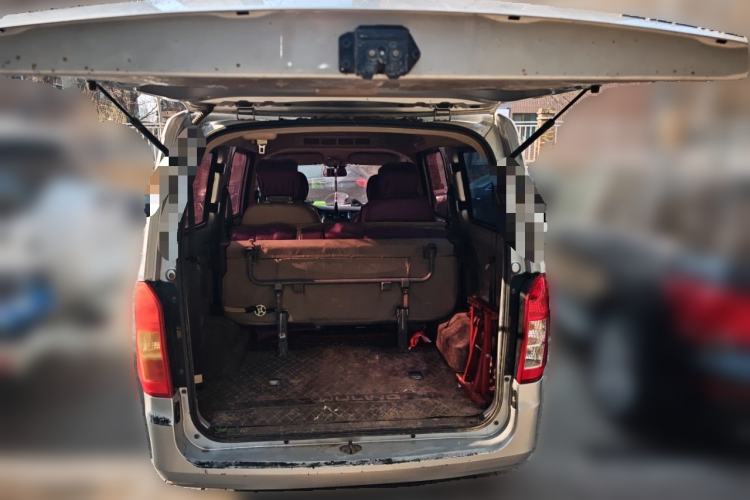 Used Wuling Rongguang V 2018 1.5L Standard Version Trunk