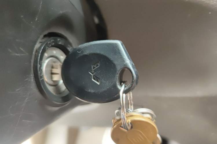 Used Wuling Rongguang V 2018 1.2L Practical Model Vehicle Key