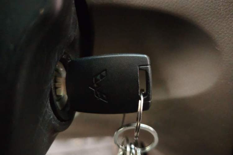 Used Wuling Rongguang V 2018 1.5L Practical Version Vehicle Key