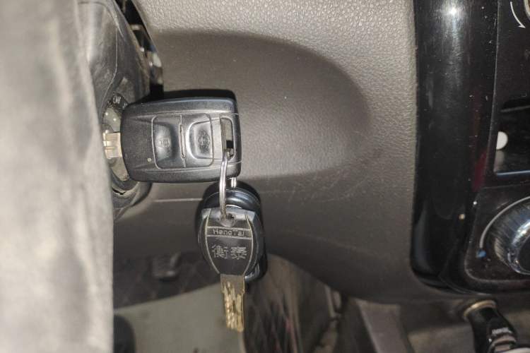 Used Wuling Rongguang V 2018 1.5L Standard Version Vehicle Key