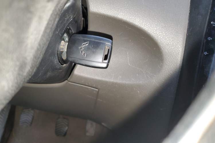 Used Wuling Rongguang V 2018 1.5L Practical Version Vehicle Key