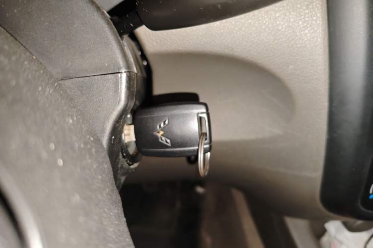 Used Wuling Rongguang V 2018 1.2L Practical Model Vehicle Key