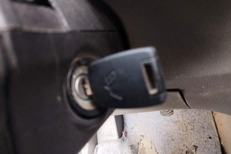 Used Wuling Rongguang V 2018 1.2L Practical Model Vehicle Key