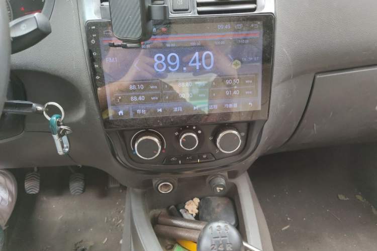 Used Wuling Rongguang V 2018 1.5L Standard Version Audio And AC Panel