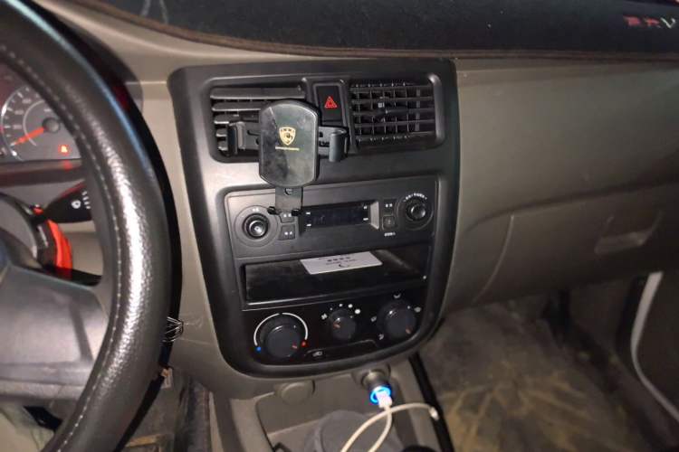 Used Wuling Rongguang V 2018 1.2L Practical Model Audio And AC Panel