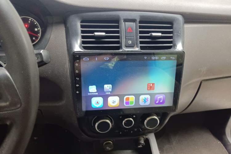 Used Wuling Rongguang V 2018 1.5L Standard Version Audio And AC Panel