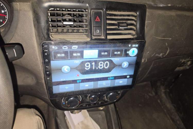 Used Wuling Rongguang V 2018 1.5L Standard Version Audio And AC Panel