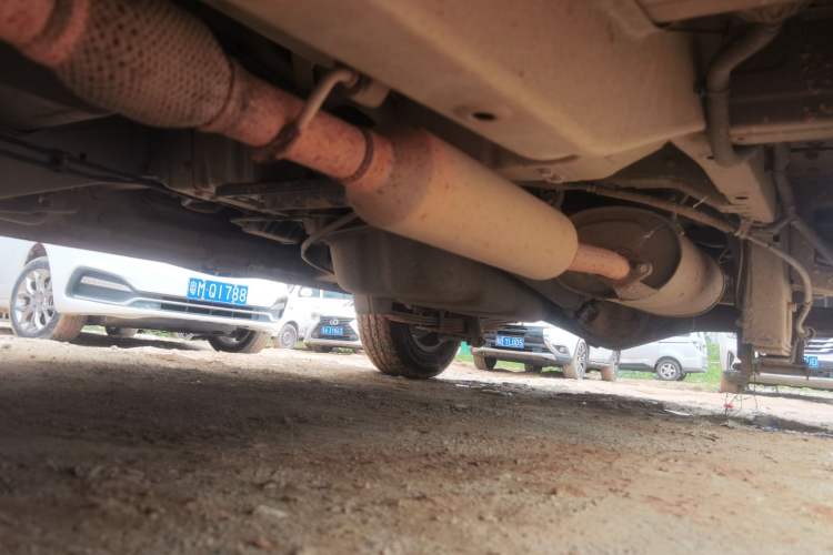 Used Wuling Rongguang V 2018 1.5L Standard Version Chassis Front Left