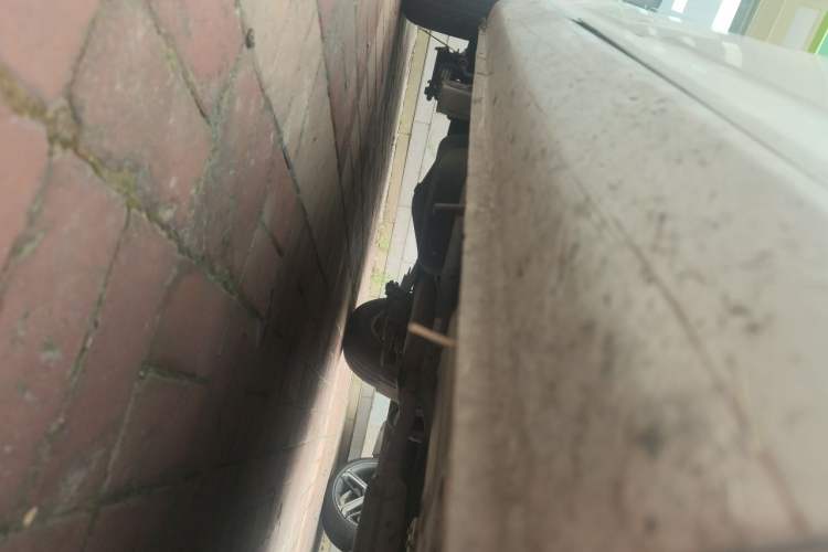 Used Wuling Rongguang V 2018 1.5L Standard Version Chassis Front Right
