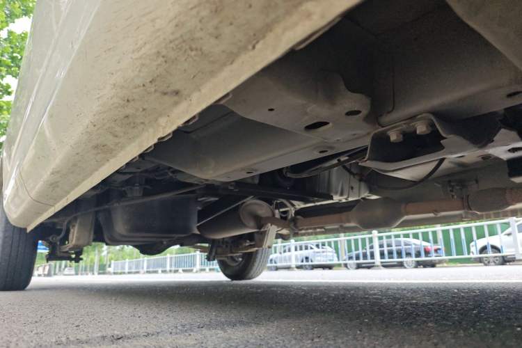 Used Wuling Rongguang V 2018 1.2L Practical Model Chassis Front Right