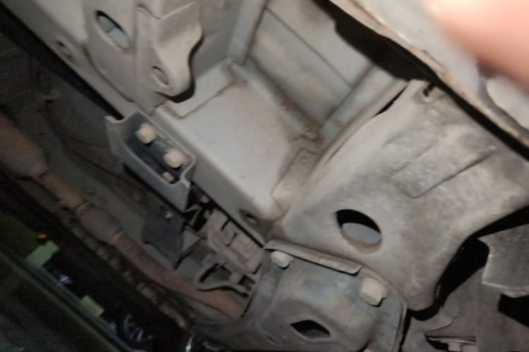 Used Wuling Rongguang V 2018 1.5L Practical Version Chassis Front Right