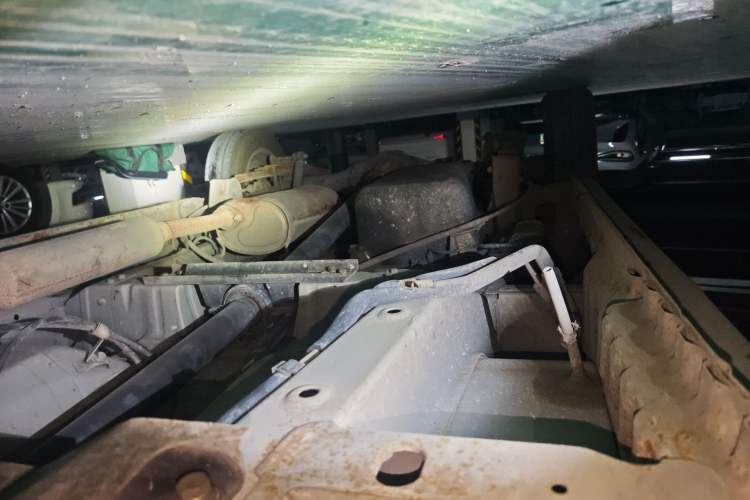 Used Wuling Rongguang V 2018 1.5L Standard Version Chassis Front Right