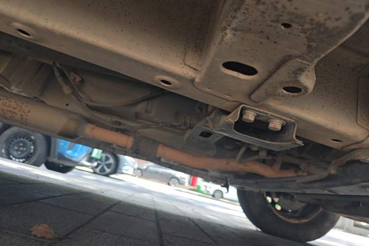 Used Wuling Rongguang V 2018 1.5L Practical Version Chassis Front Right