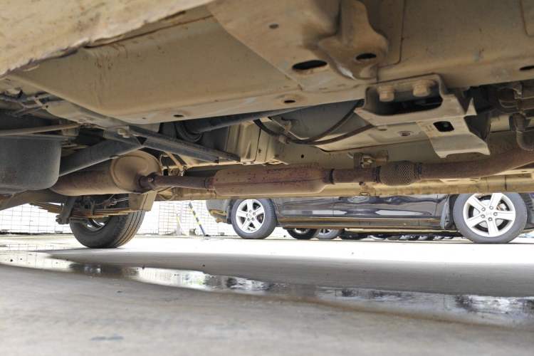 Used Wuling Rongguang V 2018 1.5L Practical Version Chassis Front Right