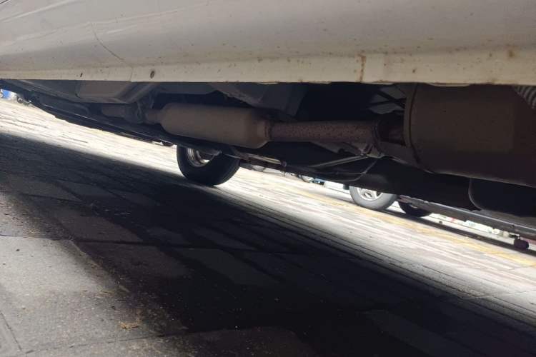 Used Wuling Rongguang V 2018 1.5L Standard Version Chassis Rear Left