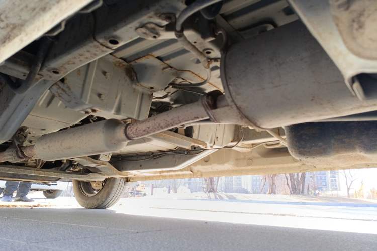 Used Wuling Rongguang V 2018 1.5L Practical Version Chassis Rear Left