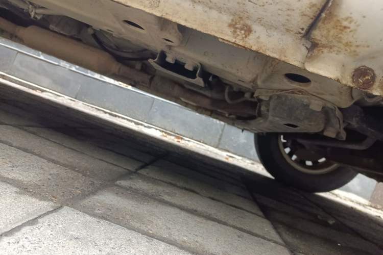 Used Wuling Rongguang V 2018 1.5L Standard Version Chassis Rear Right