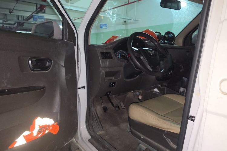 Used Wuling Rongguang V 2018 1.5L Standard Version Driver Seat