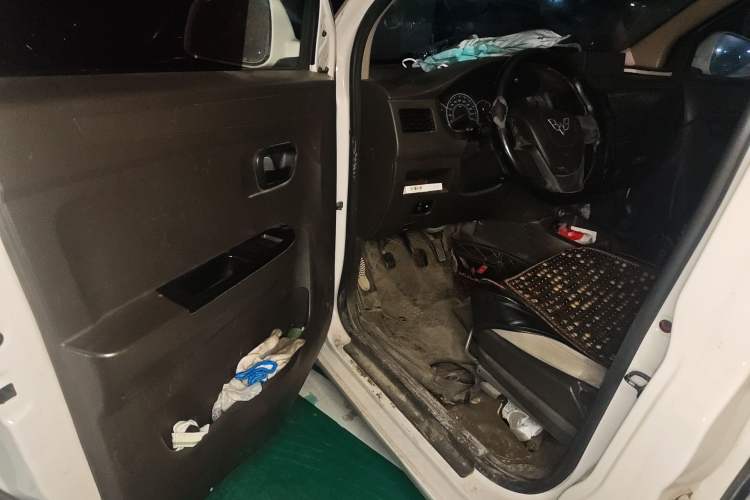 Used Wuling Rongguang V 2018 1.5L Standard Version Driver Seat