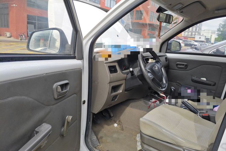 Used Wuling Rongguang V 2018 1.5L Practical Version Driver Seat