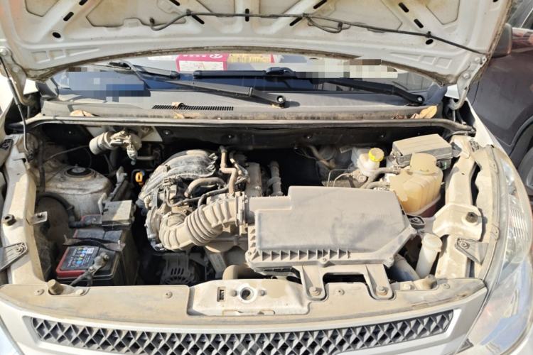 Used Wuling Rongguang V 2018 1.2L Practical Model Engine Bay