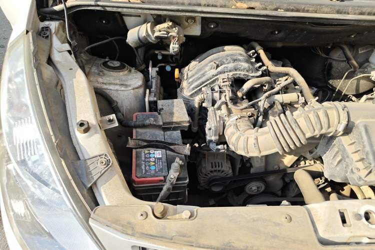 Used Wuling Rongguang V 2018 1.2L Practical Model Engine Bay Right