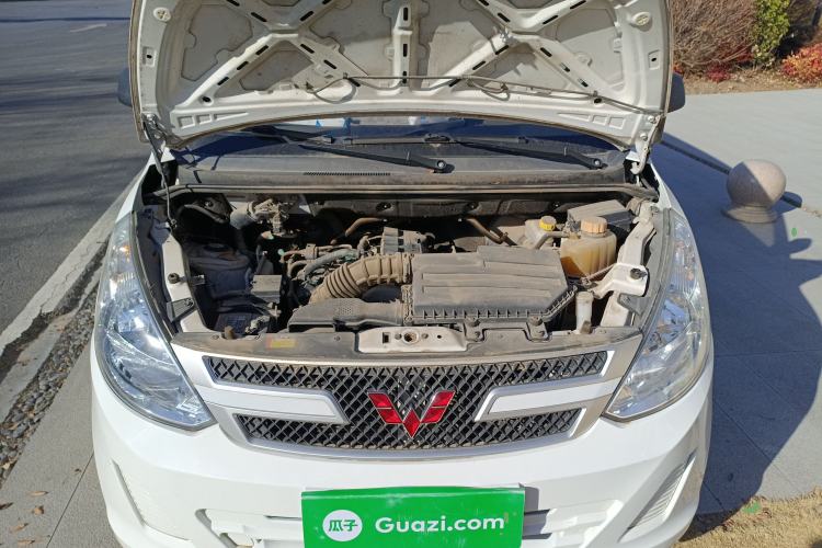 Used Wuling Rongguang V 2018 1.5L Practical Version Engine Bay