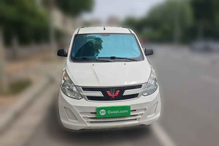 Used Wuling Rongguang V 2018 1.2L Practical Model Front