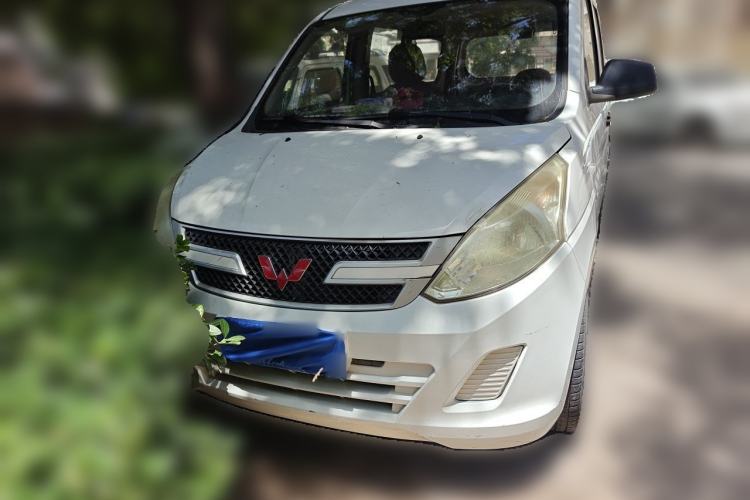 Used Wuling Rongguang V 2018 1.5L Practical Version Front
