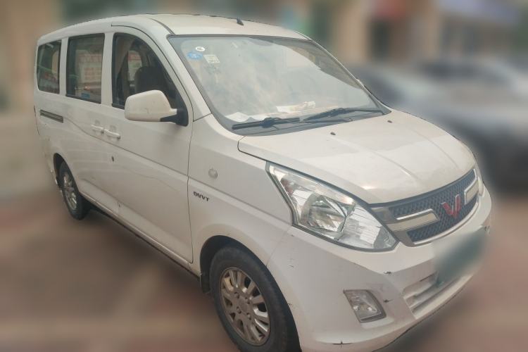 Used Wuling Rongguang V 2018 1.5L Standard Version Front Right 45 Deg