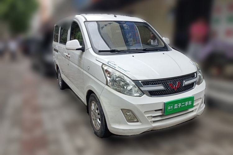 Used Wuling Rongguang V 2018 1.5L Standard Version Front Right 45 Deg