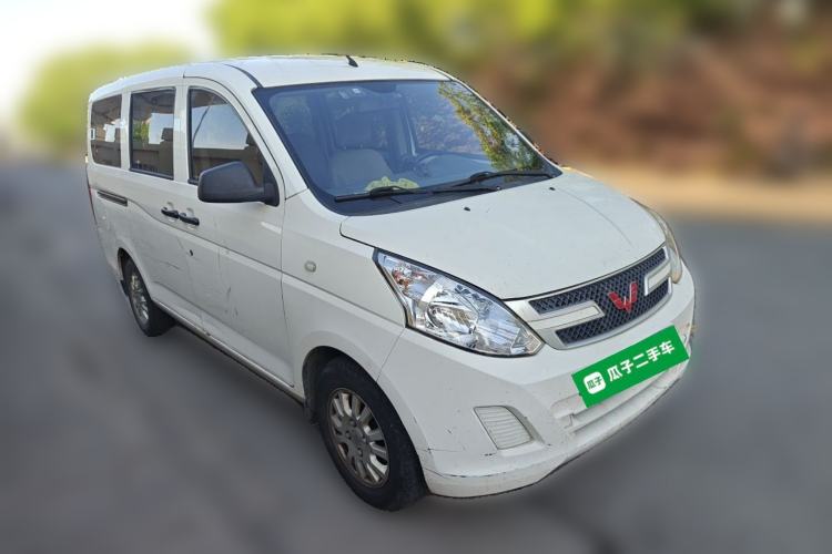 Used Wuling Rongguang V 2018 1.5L Practical Version Front Right 45 Deg