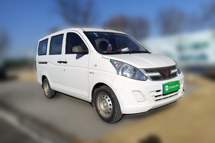 Used Wuling Rongguang V 2018 1.5L Practical Version Front Right 45 Deg