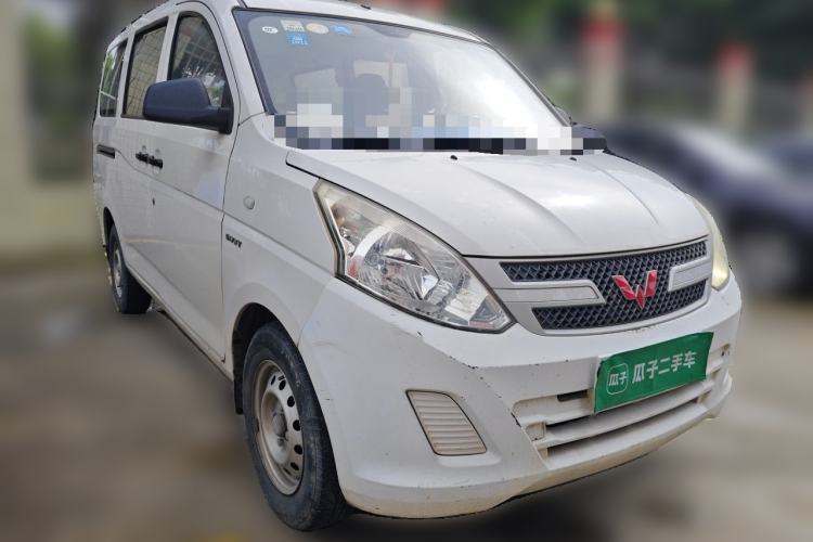 Used Wuling Rongguang V 2018 1.5L Practical Version Front Right 45 Deg