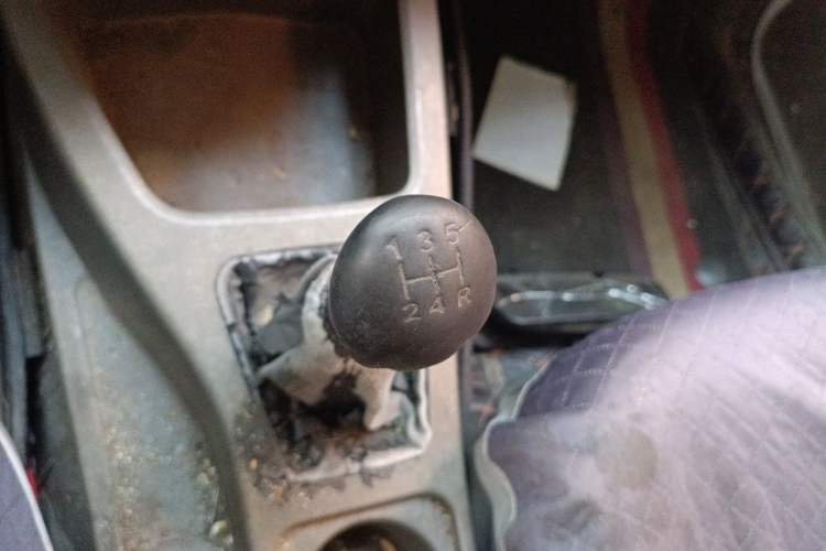 Used Wuling Rongguang V 2018 1.5L Practical Version Gear Lever