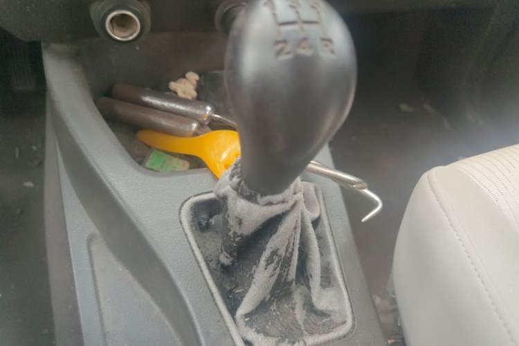 Used Wuling Rongguang V 2018 1.5L Standard Version Gear Lever