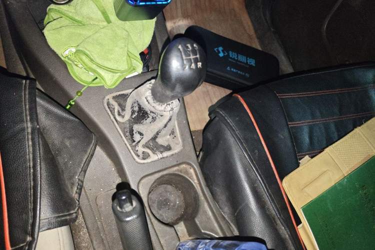 Used Wuling Rongguang V 2018 1.5L Standard Version Gear Lever