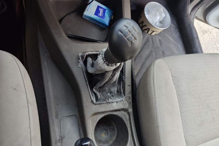 Used Wuling Rongguang V 2018 1.5L Practical Version Gear Lever