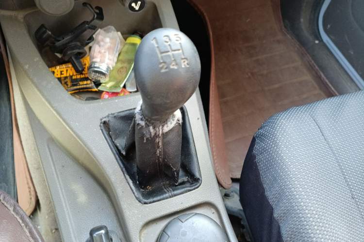 Used Wuling Rongguang V 2018 1.5L Practical Version Gear Lever