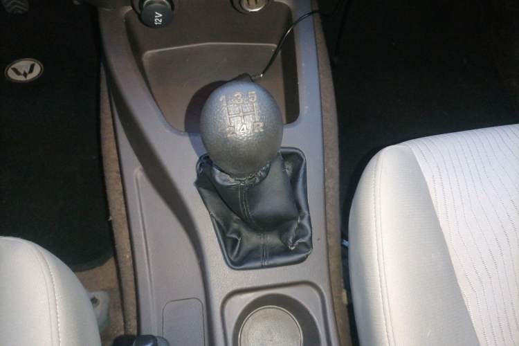 Used Wuling Rongguang V 2018 1.2L Standard Model Gear Lever