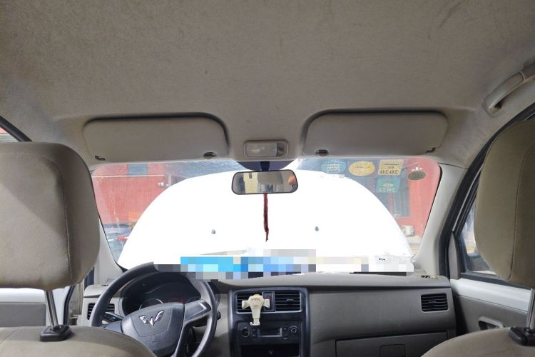 Used Wuling Rongguang V 2018 1.5L Practical Version Headliner