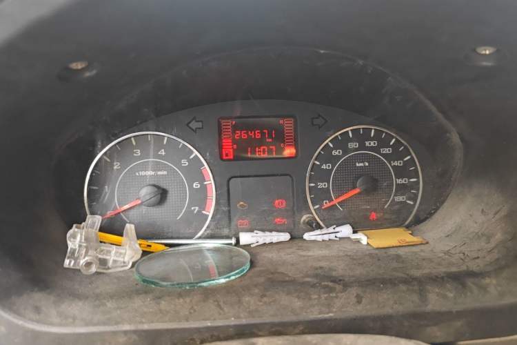 Used Wuling Rongguang V 2018 1.5L Practical Version Instrument Cluster