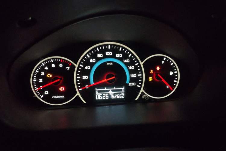 Used Wuling Rongguang V 2018 1.5L Standard Version Instrument Cluster