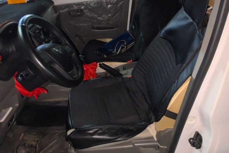 Used Wuling Rongguang V 2018 1.2L Practical Model Left Front Seat