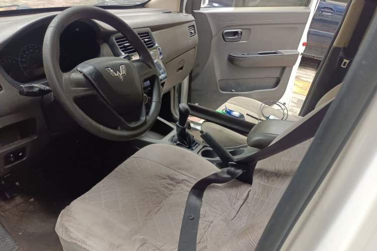 Used Wuling Rongguang V 2018 1.5L Standard Version Left Front Seat