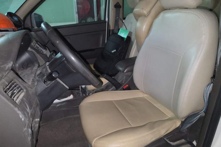 Used Wuling Rongguang V 2018 1.5L Standard Version Left Front Seat