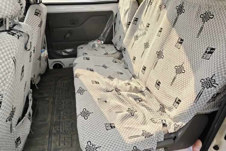 Used Wuling Rongguang V 2018 1.2L Practical Model Left Rear Seat