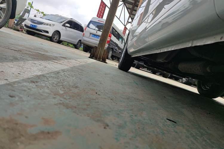 Used Wuling Rongguang V 2018 1.5L Practical Version Left Side Sill