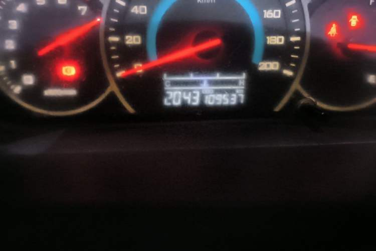 Used Wuling Rongguang V 2018 1.5L Standard Version Odometer Close Up